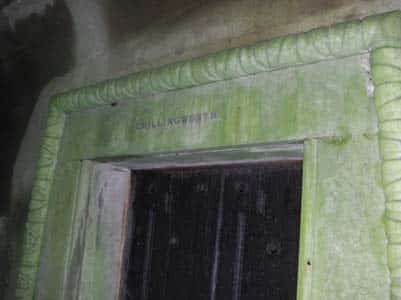 Highgate West Chillington Crypt in Egyptian Gate copy