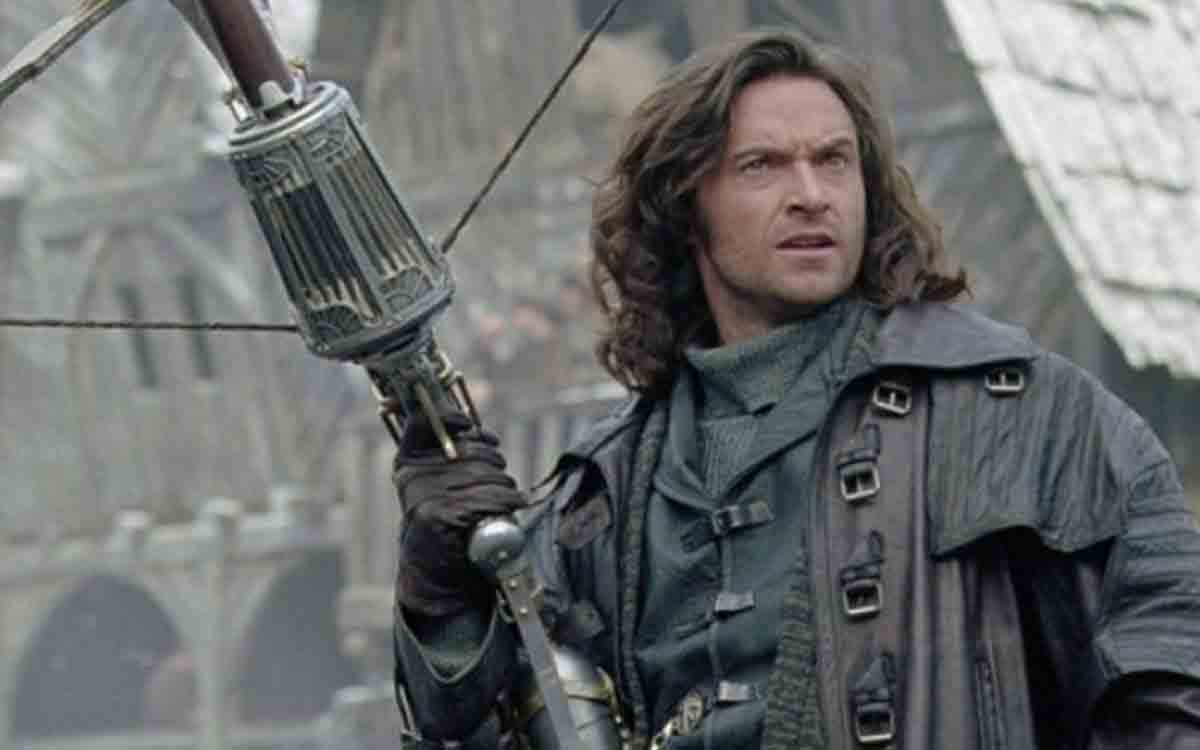 7 Famous Van Helsing Actors (Who Weren't Peter Cushing) 2