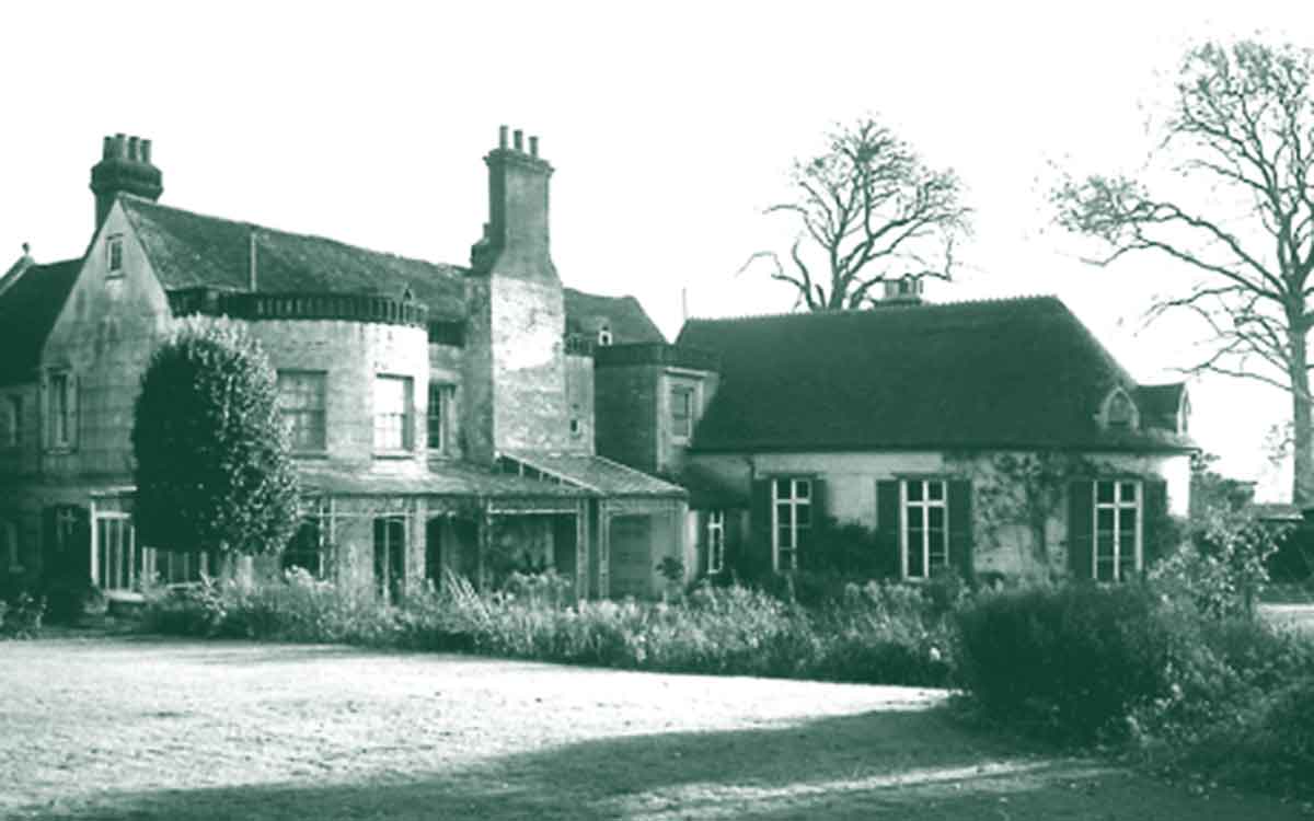 Wymering Manor Ghosts Are Friendly, Says Former Resident