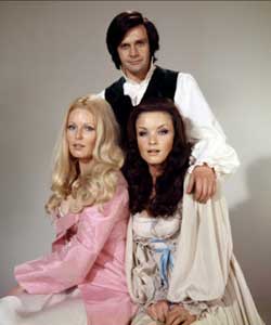 Ralph Bates with Veronica Carlson and Kate O'Mara in publicity shot for Horror of Frankenstein