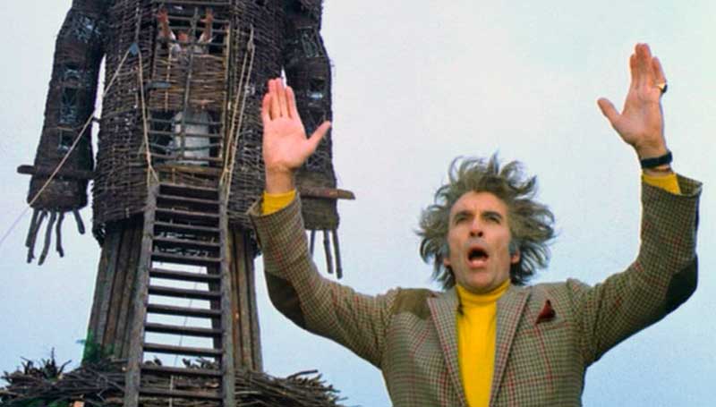 The Wicker Man: 10 Strange Things You Didn't Know 1 Christopher Lee as Lord Summerisle in The Wicker Man