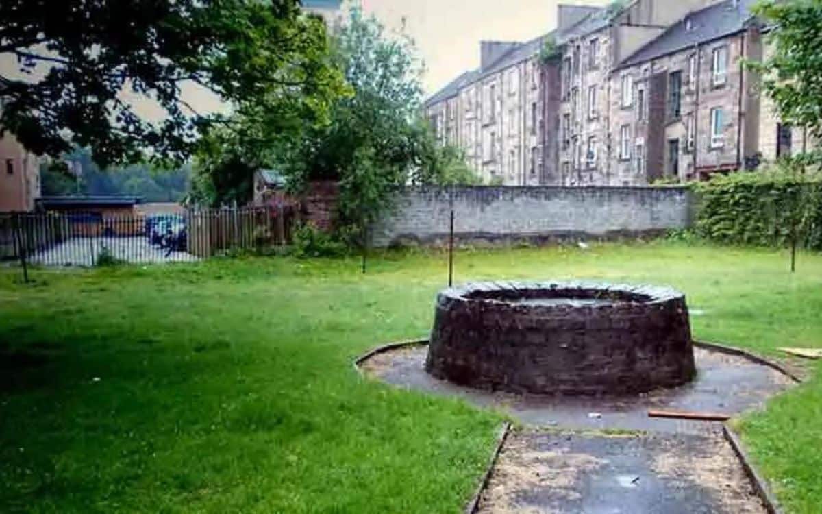 Curse of the Paisley Witches