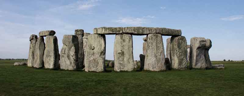Is Stonehenge, an Ancient Burial Site or Computer? 1