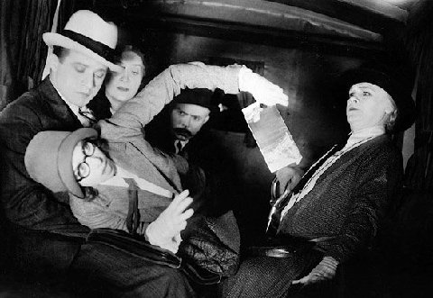 Dracula by Bram Stoker: Thoughts on Chapter 5 2 Carla Laemmle with Dwight Frye in a scene from Dracula (1931). Laemmle died this week aged 104.