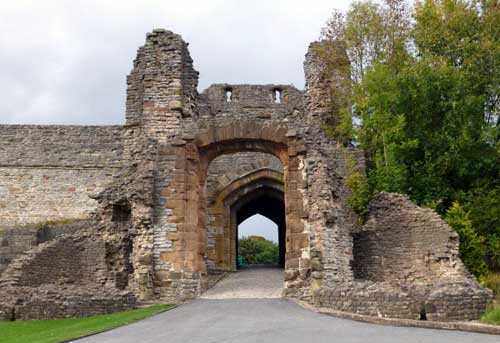 Finding Ghostly Grey Lady Of Dudley Castle