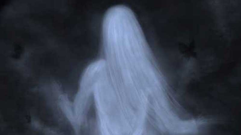 13 Shades of Fear: Ireland's Most Colourful Female Ghosts 1 Lady in White