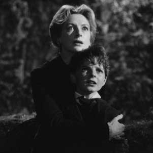 The Innocents 1961 REVIEW 3