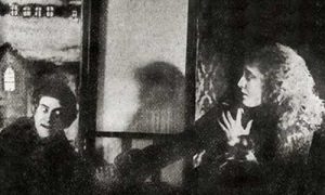 Did 'Drakula halála' predate Nosferatu as first Dracula film? 1