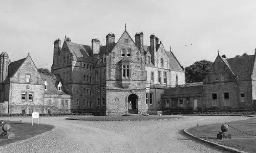 10 Haunted Irish Castles You Can Actually Stay In! 6 Castle Leslie