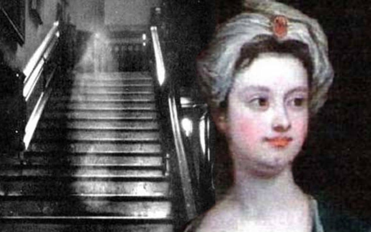 Brown Lady of Raynham Hall: Hoax Or Haunting?