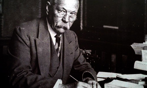 Sherlock Holmes author Arthur Conan Doyle was a fierce defender of The Cottingley Fairies photographs.