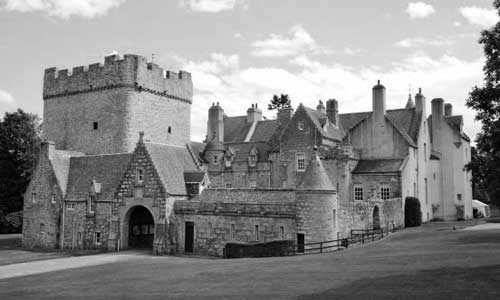Haunted Drum Castle, the Aberdeenshire home to strange spooks and spectres! 1