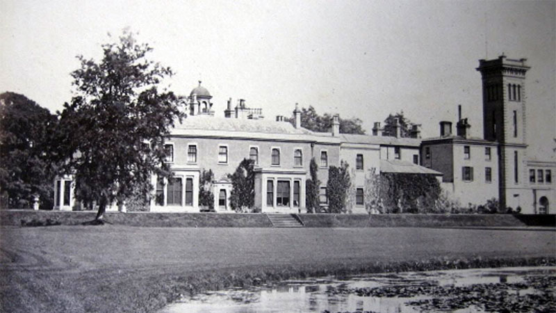 Didlington Hall has connections with the Mummy's Curse
