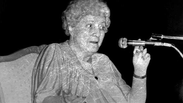 controversial psychics: Doris Stokes