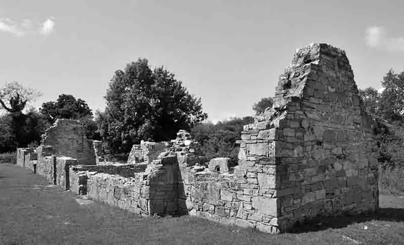Innisfallen Abbey ruins