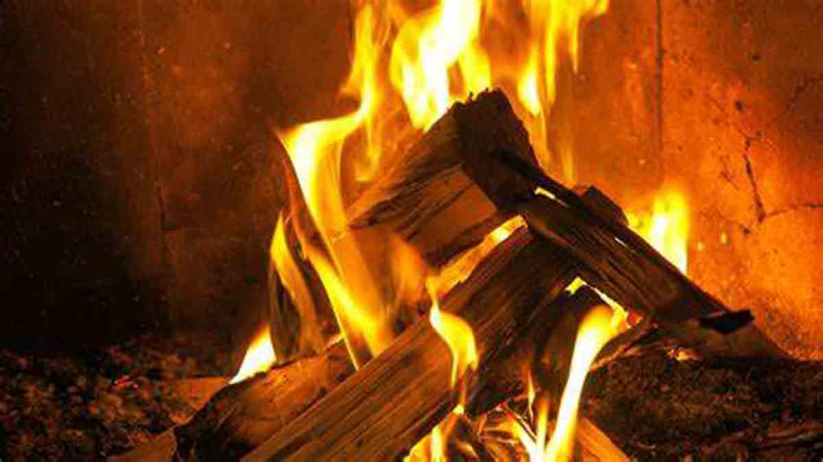 Fire-gazing Folklore: A Guide Seeing Through The Flames