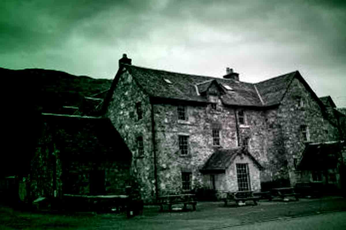 The Drovers Inn, Loch Lomond’s Most Haunted Pub
