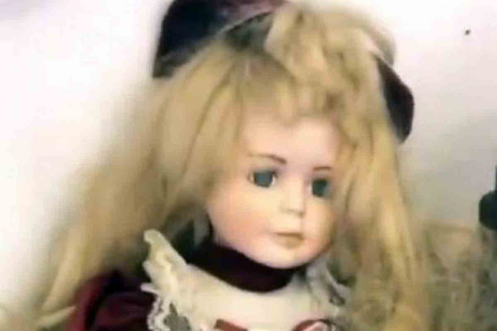 Britain's Top 5 Scariest Haunted Dolls (that make Annabelle look soft) 1