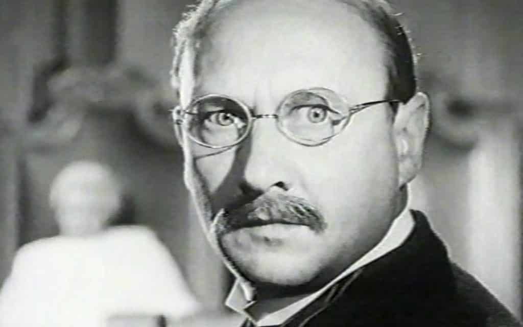 Donald Pleasence in Dr Crippen (1962)