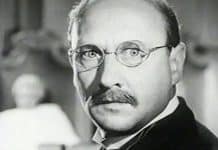 Donald Pleasence in Dr Crippen.