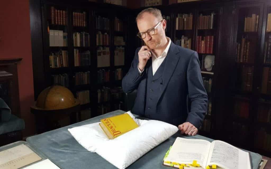 Mark Gattiss looks over Bram Stoker's notes for Dracula in In Search of Dracula
