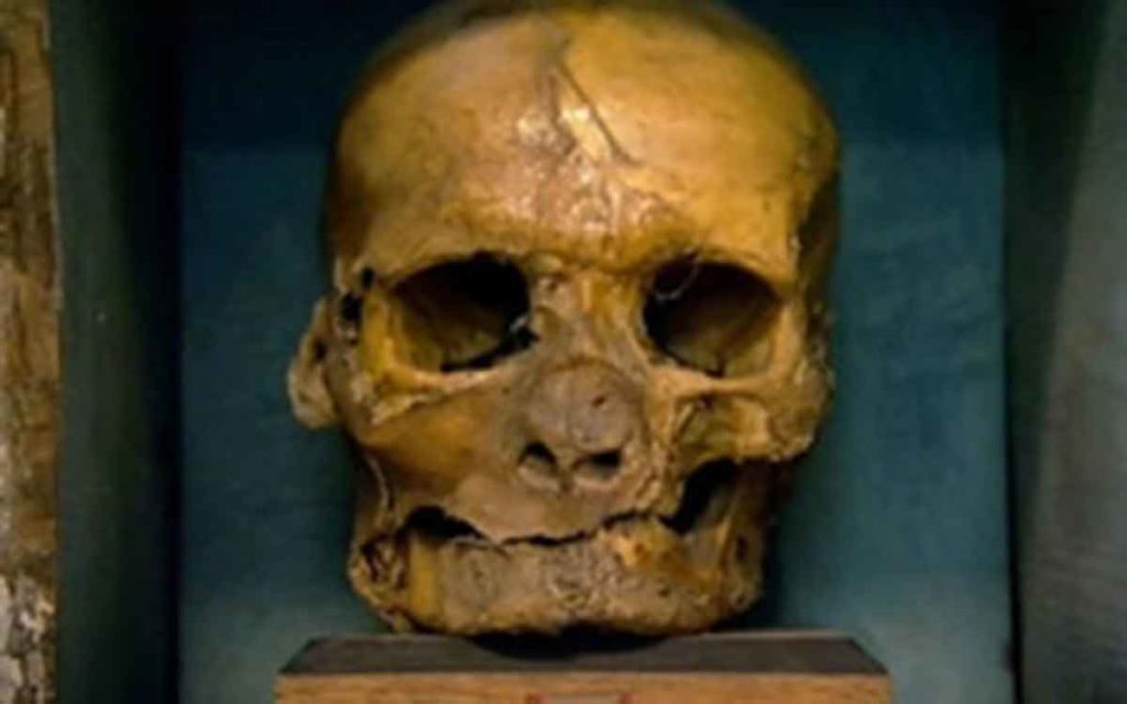 The skull of Simon of Sudbruy