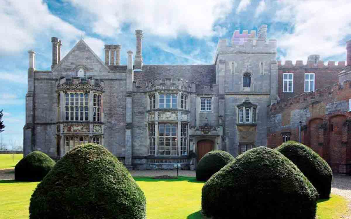 The Ghosts Of Hinchingbrooke House