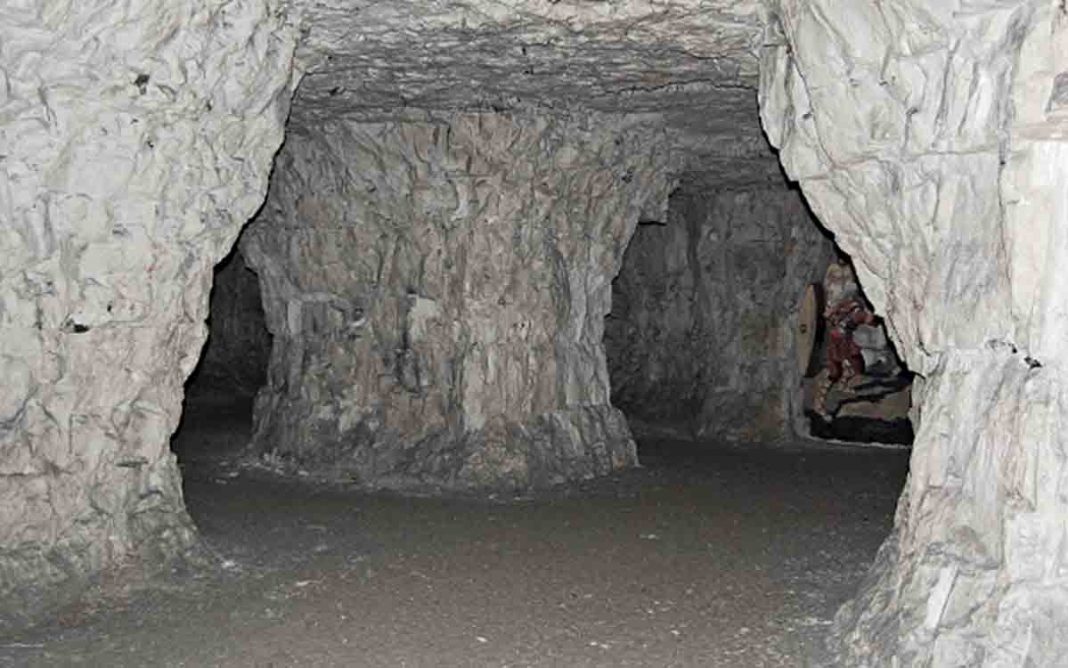 haunted caves uk