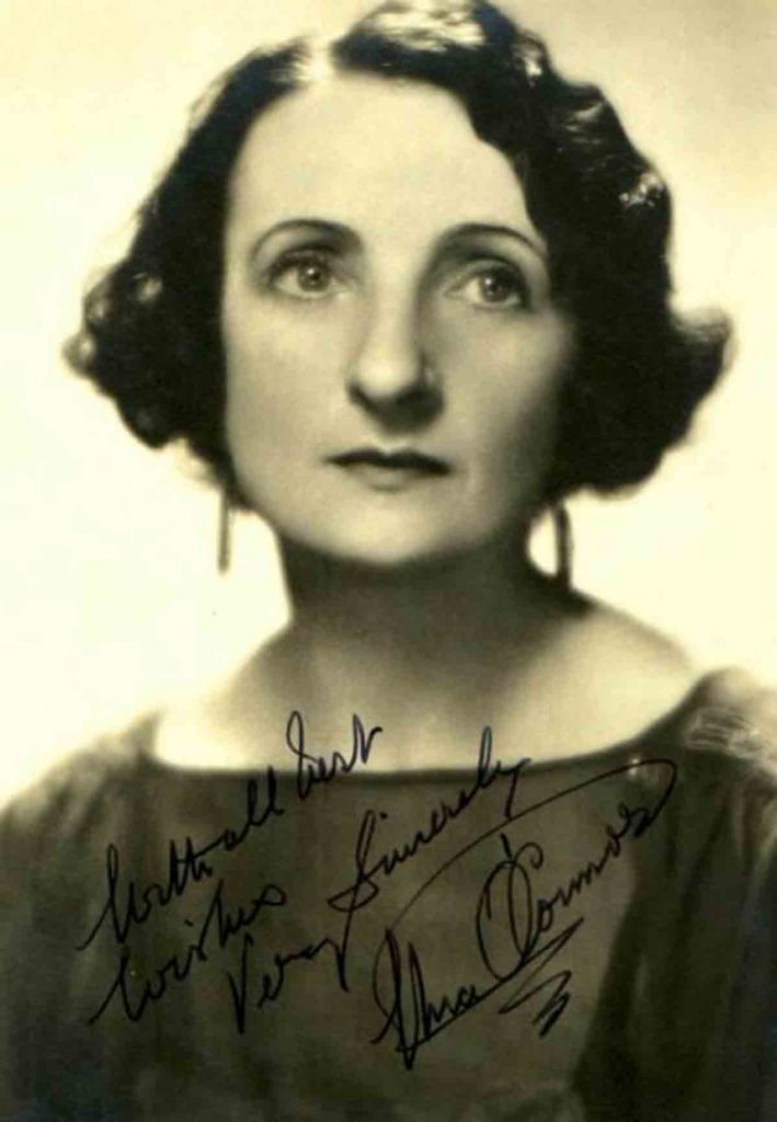 A publicity shot of Una O'Connor