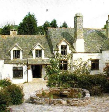 Chambercombe Manor