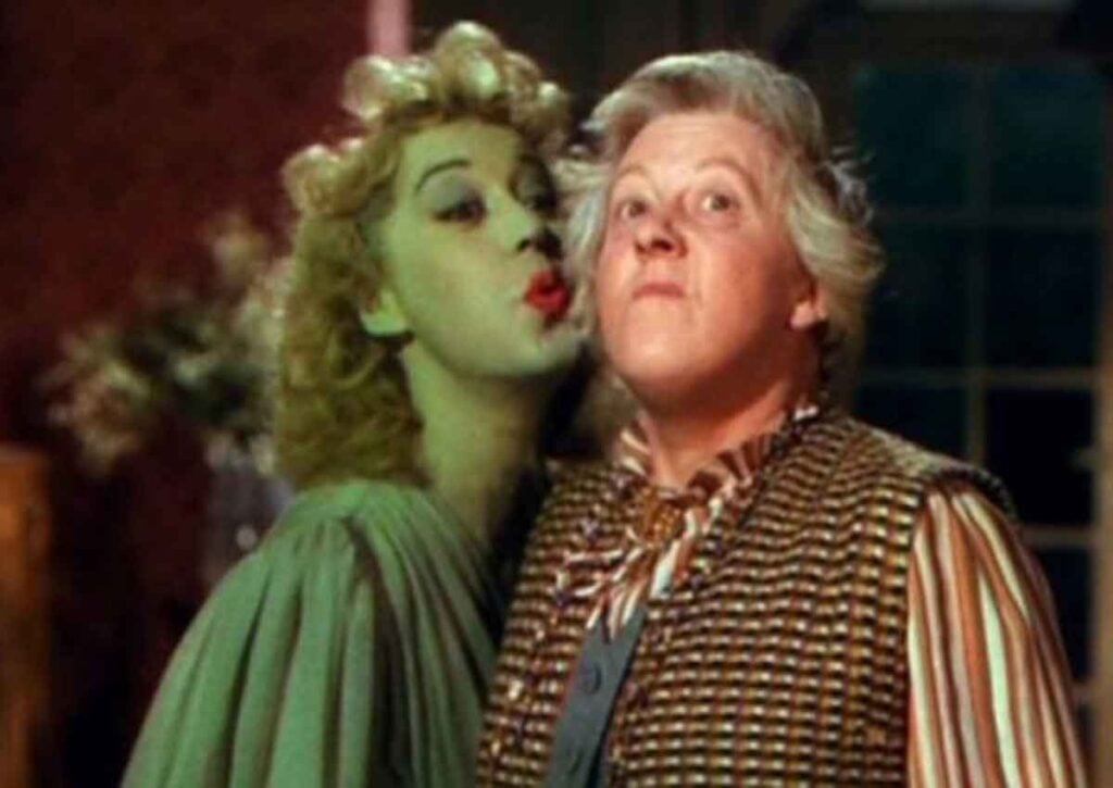 Kay Hammond and Margaret Rutherford in a scene from Blithe Spirit 1945.
