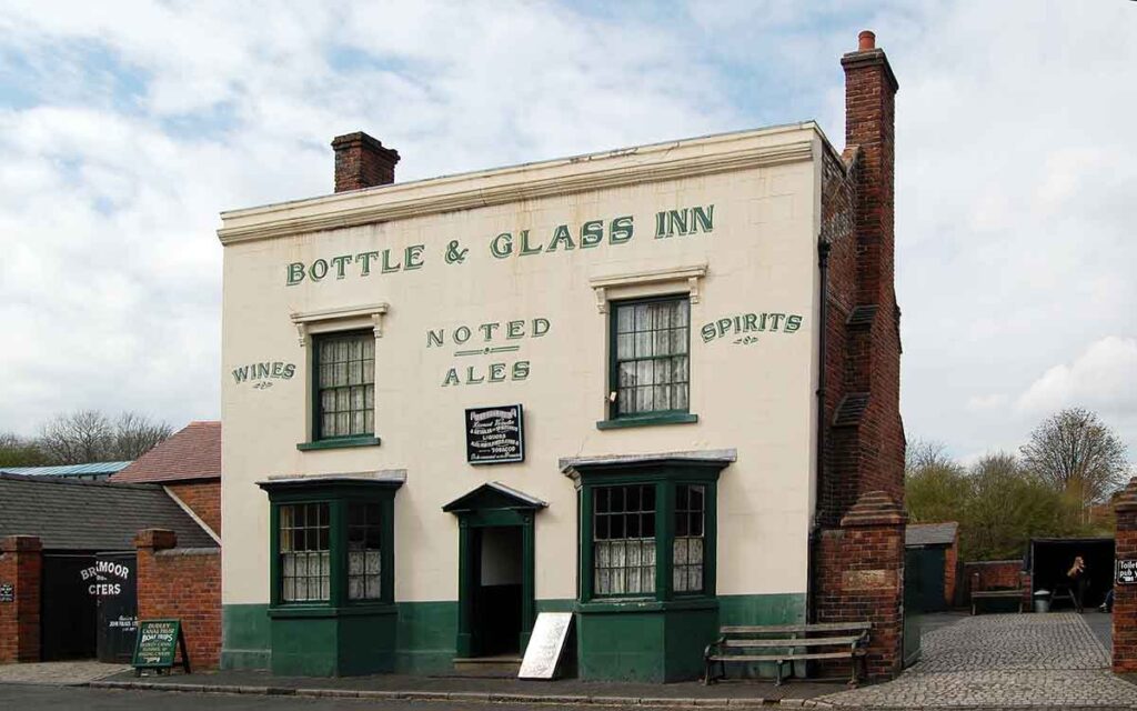 The Bottle and Glass Public House in Black Country Living Museum