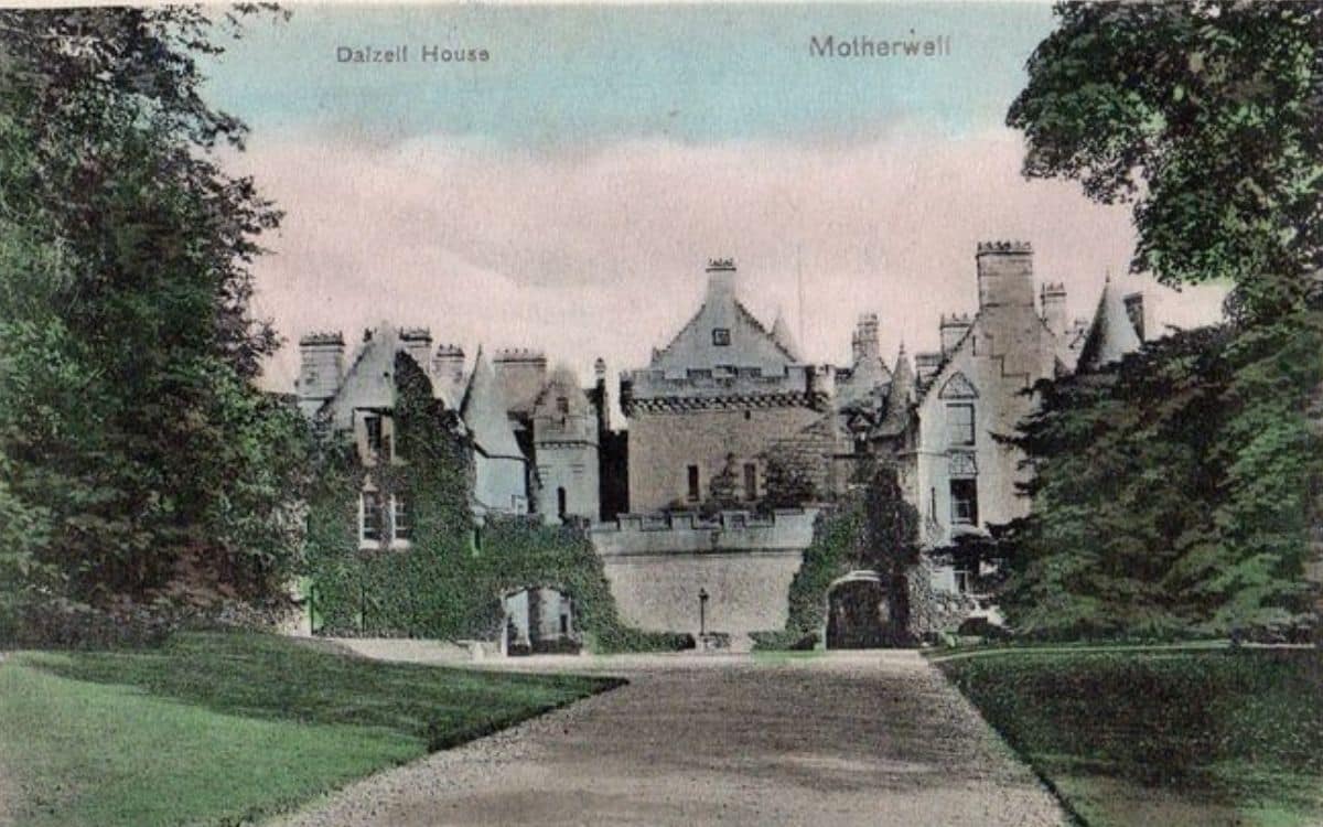 The 3 Ghosts of Dalzell House, Motherwell