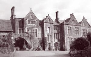 Miskin Manor