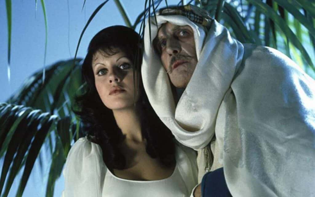 Vincent Price and Valli Kemp in Dr Phibes Rises Again.