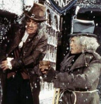 Sid James and Peter Butterworth in a scene from ITV's Carry On Christmas 1969 TV Special
