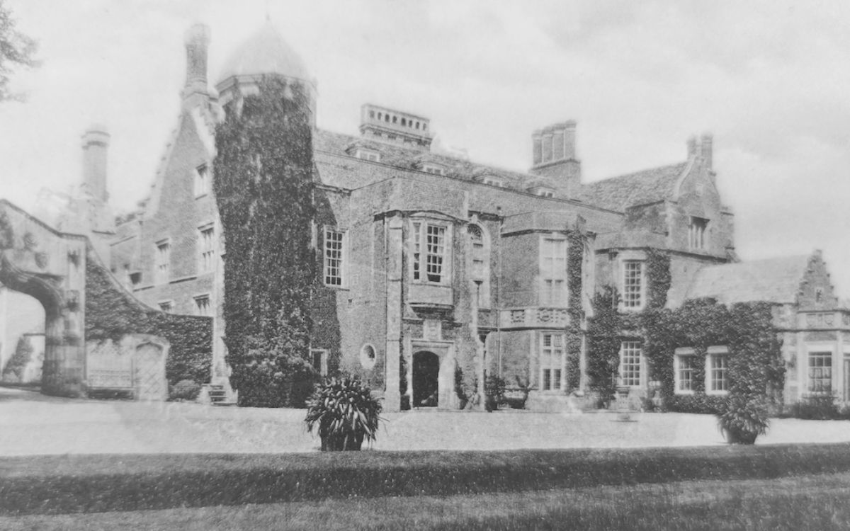 Lady Ursula’s Ghostly Christmas Walk at Madingley Hall