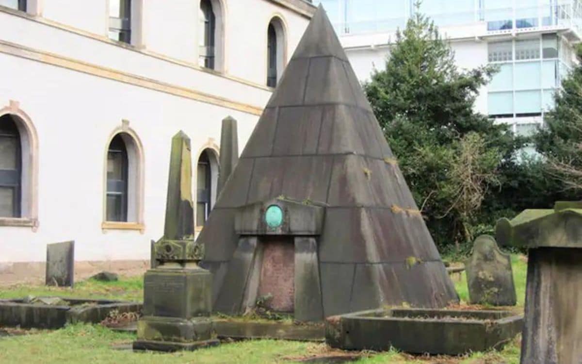 The Strange Liverpool Pyramid of William McKenzie