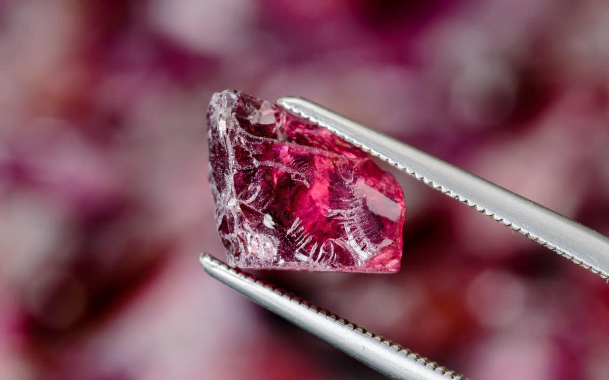 Garnet Healing Crystal Properties - Sage Crystals