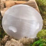 Selenite: Unleash the Power of Mental Clarity and Emotional Healing 5 Selenite