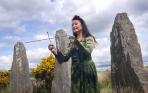 How to Use a Dowsing Rod to Find Water and Other Objects 1