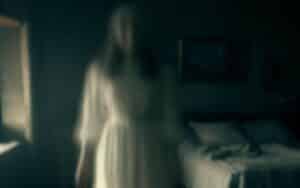 Did a Mysterious Ghost Lady Foretell Tragic Fate? 1