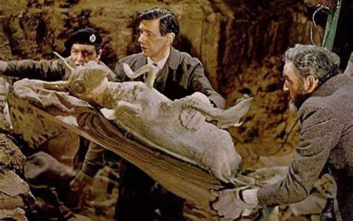 Quatermass and the Pit 1967 REVIEW