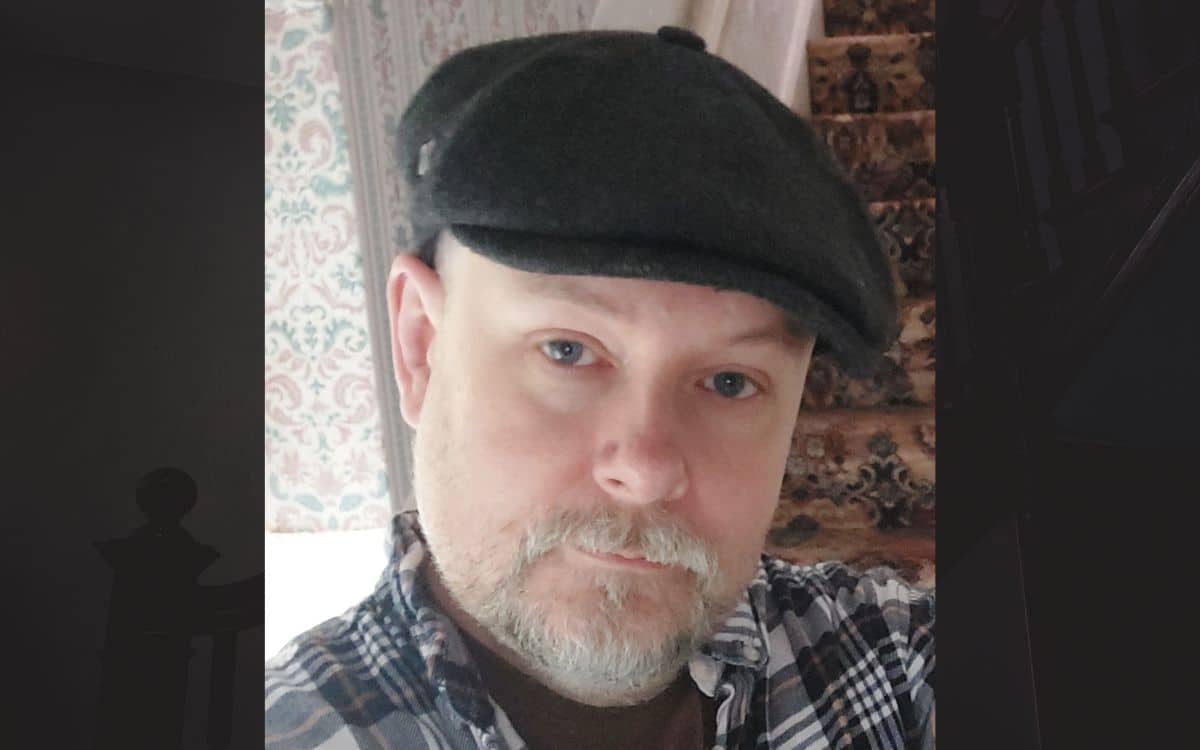How I Started Hunting Ghosts And UFOs: Dr Robert Young