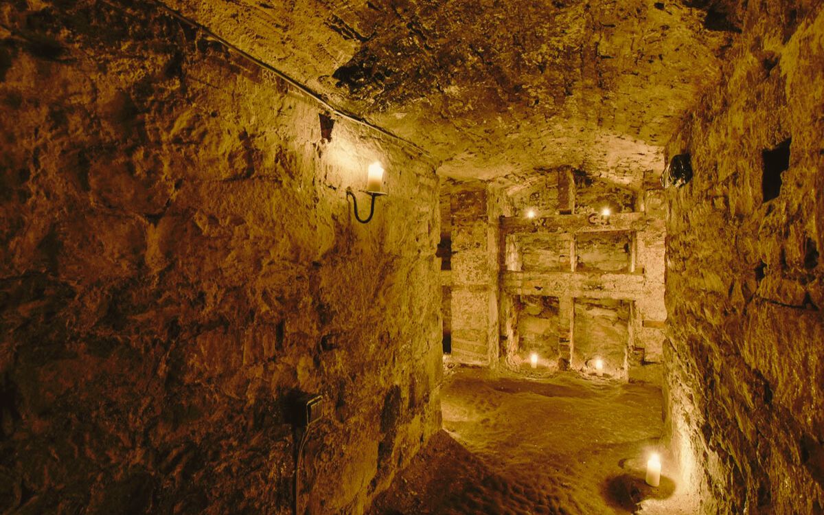 Edinburgh’s Haunted Vaults Exposed