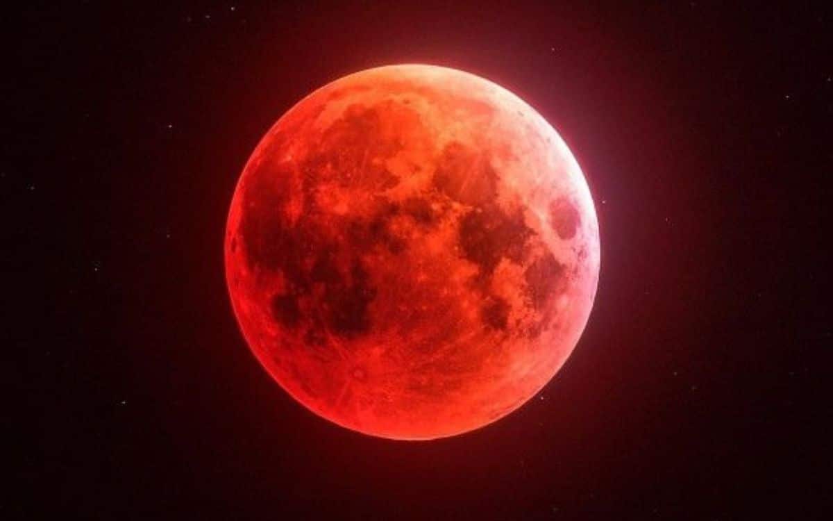 The Blood Worm Moon, A Celestial Celebration