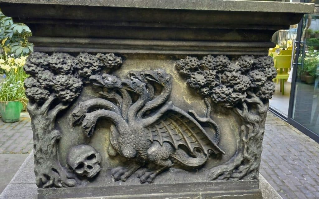 St Mary’s at Lambeth: Grimoires, Graves and Curiosities 2 The Tredascant Tomb.