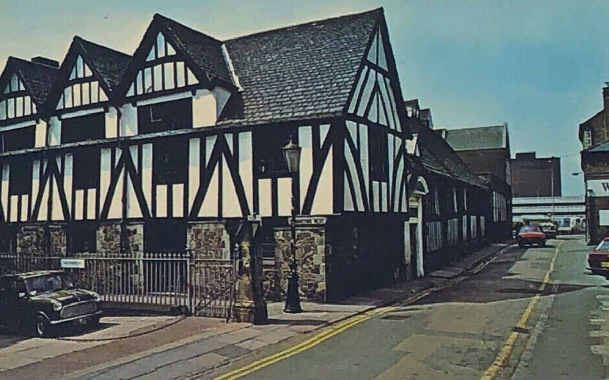 Leicester Guildhall Visitors Report Chilling Encounters