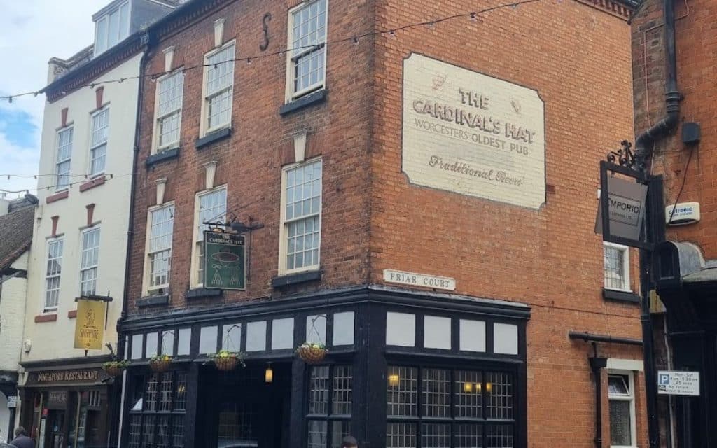 The Cardinal’s Hat Haunting: Who Is the Girl in White? 1 The Cardinal's Hat in Worcester.