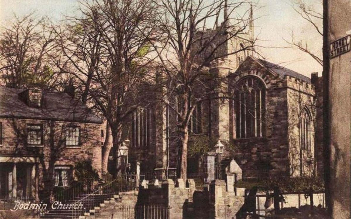 Haunted Bodmin: Ghosts and Paranormal Tales from Cornwall